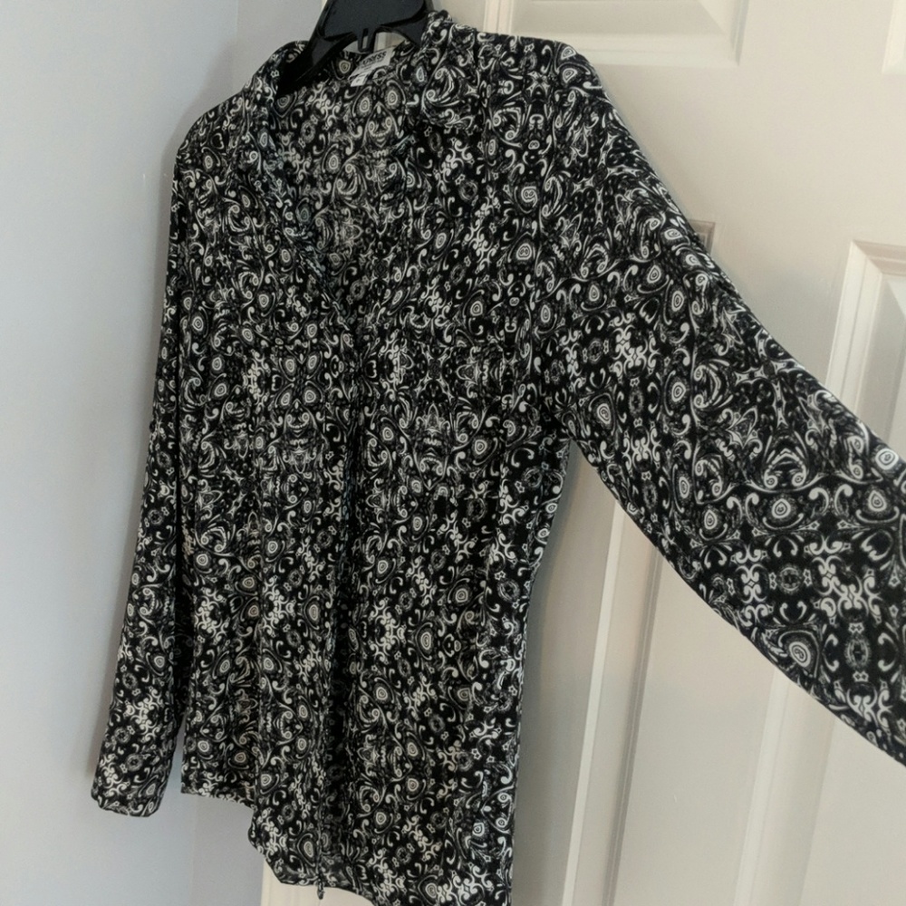 Express Button-Down Size Large - image 3